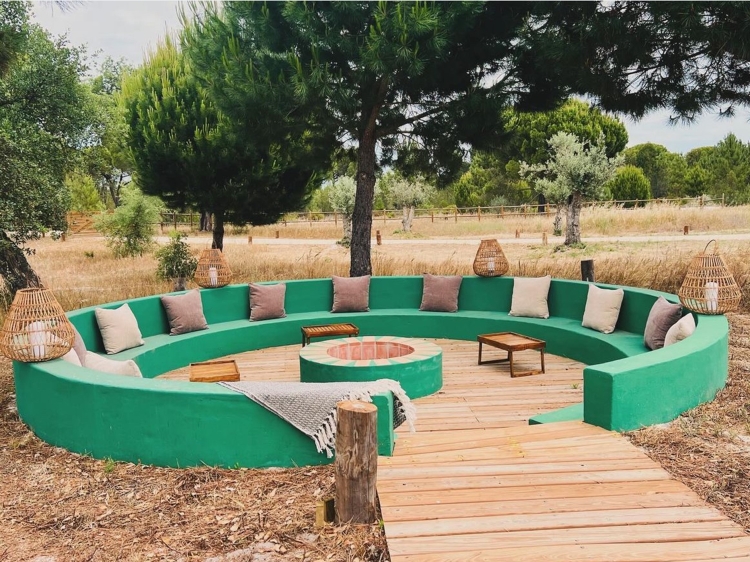 Outdoor fireplace - Casa Nativa – Bicas – Secretplaces  comporta region