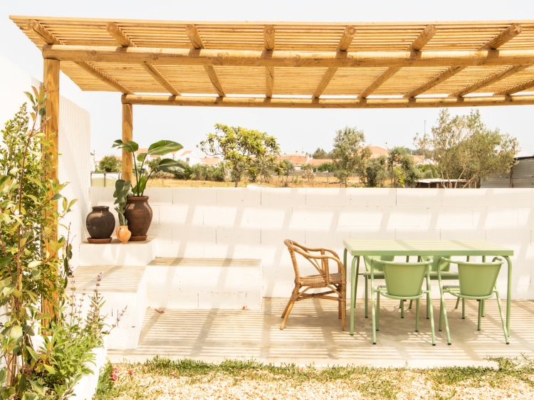 Pergola Vida na Aldeia house to rent for 4 people  near vila nova de mil fontes costa vicentina alentejo 